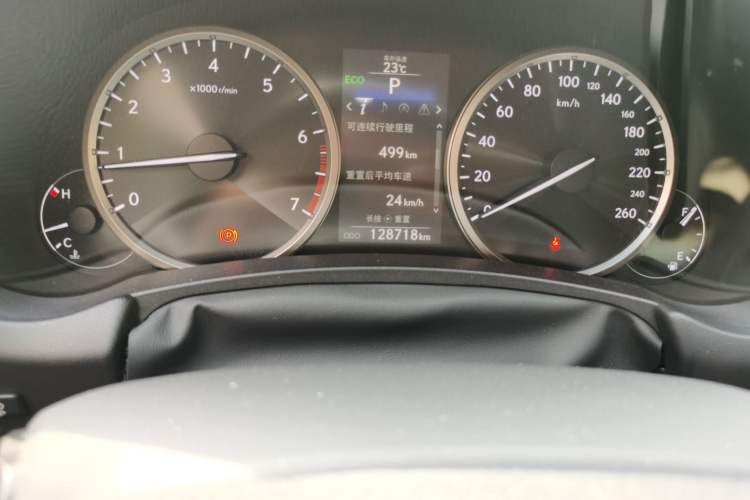 Used Lexus NX 2015 200 All-Wheel Drive Fēngshàng Edition Odometer Close Up