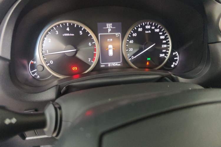Used Lexus NX 2015 200 Front-Wheel Drive X-Trail SE Edition Odometer Close Up