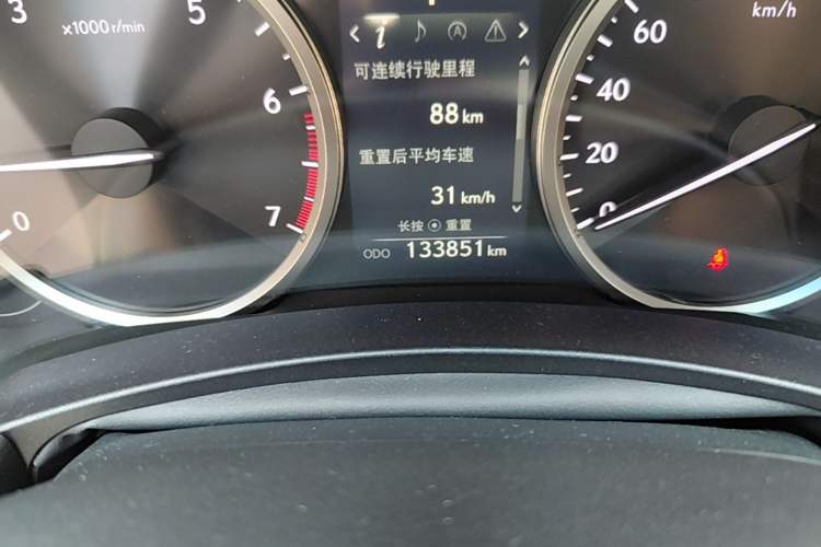 Used Lexus NX 2015 200 Front-Wheel Drive X-Trail SE Edition Odometer Close Up