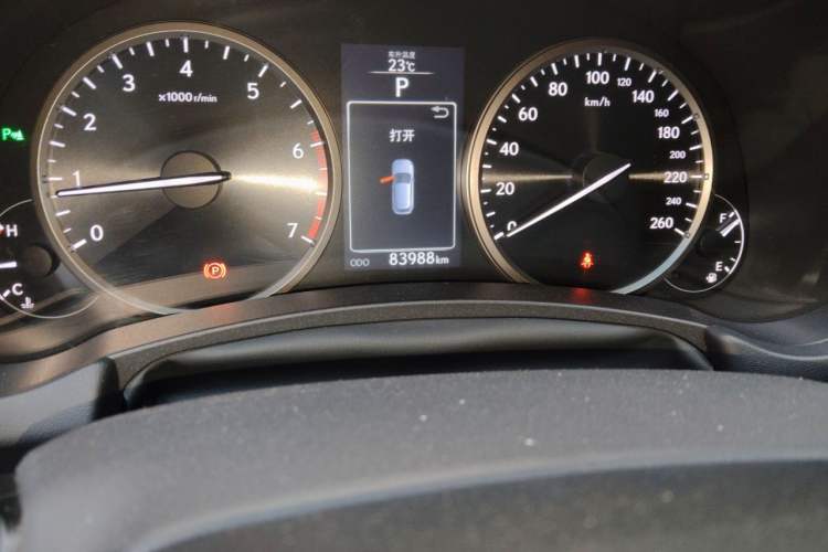 Used Lexus NX 2015 200T All-Wheel-Drive Fēngshàng Edition Odometer Close Up