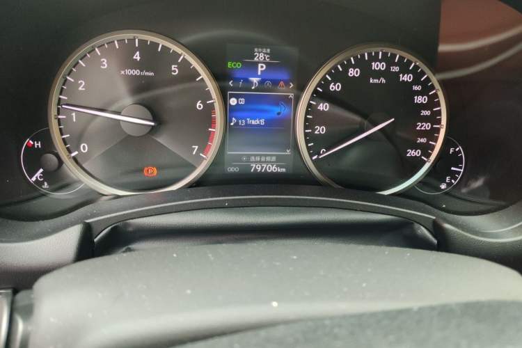 Used Lexus NX 2015 200 Front-Wheel Drive X-Trail SE Edition Odometer Close Up