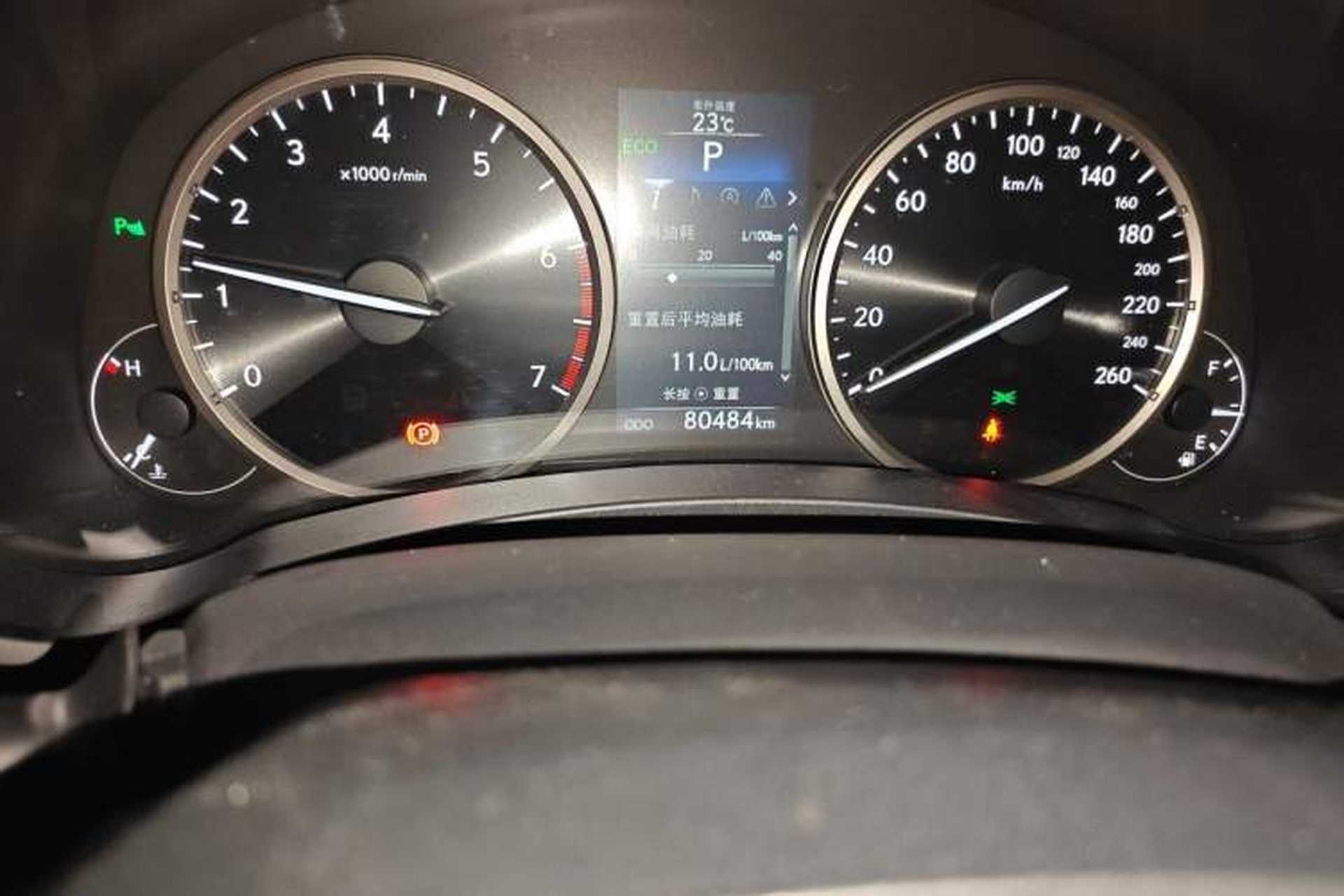 Used Lexus NX 2015 200T All-Wheel-Drive Fēngshàng Edition Odometer Close Up