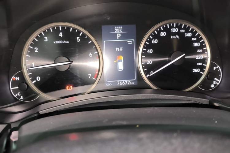 Used Lexus NX 2015 200 All-Wheel Drive Fēngshàng Edition Odometer Close Up