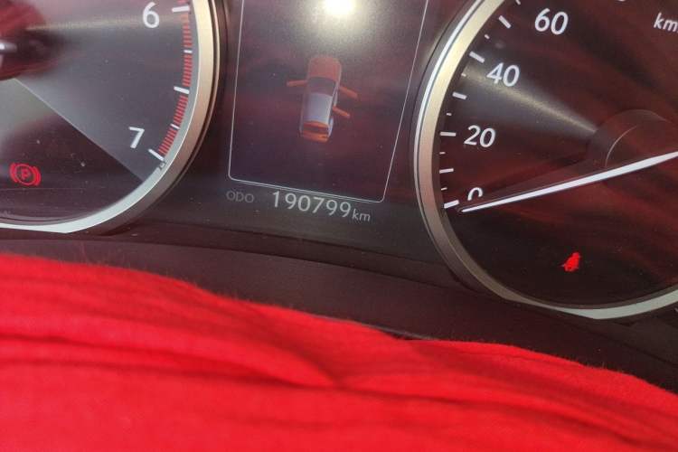 Used Lexus NX 2015 200T All-Wheel-Drive Fēngshàng Edition Odometer Close Up