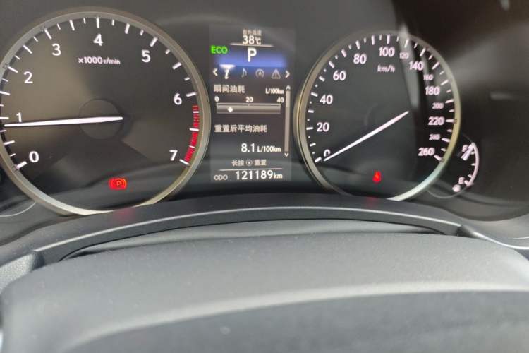 Used Lexus NX 2015 200 All-Wheel Drive Fēngshàng Edition Odometer Close Up