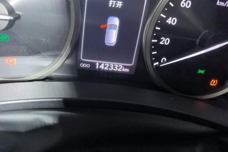 Used Lexus NX 2015 300h All-Wheel-Drive Fēngzhì Edition Odometer Close Up