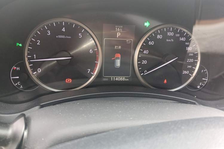 Used Lexus NX 2015 200T All-Wheel-Drive Fēngshàng Edition Odometer Close Up
