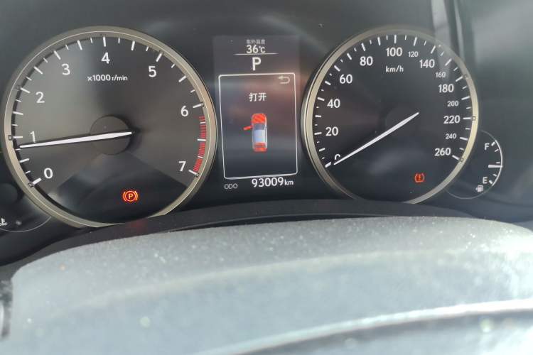 Used Lexus NX 2015 200 All-Wheel Drive Fēngshàng Edition Odometer Close Up