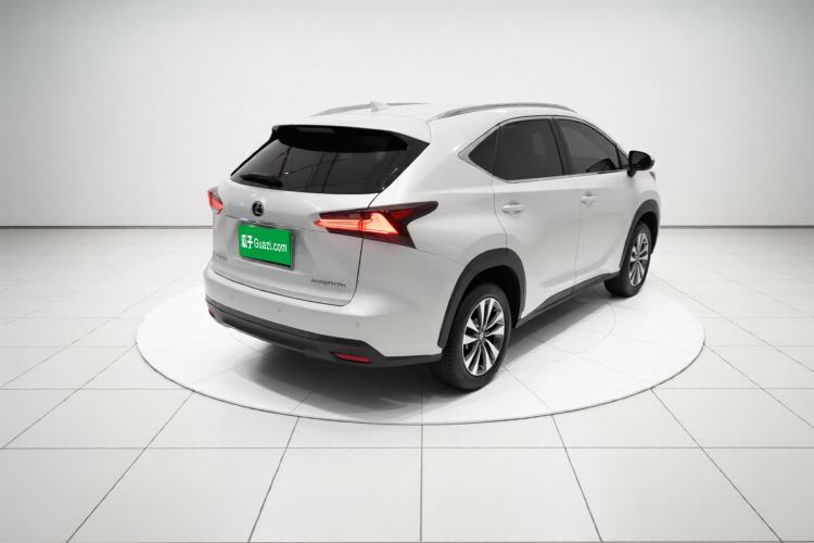 Used Lexus NX 2015 300h Front-Drive Fēngshàng Edition Rear