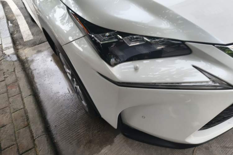 Used Lexus NX 2015 300h All-Wheel-Drive Fēngzhì Edition Right Front Headlight