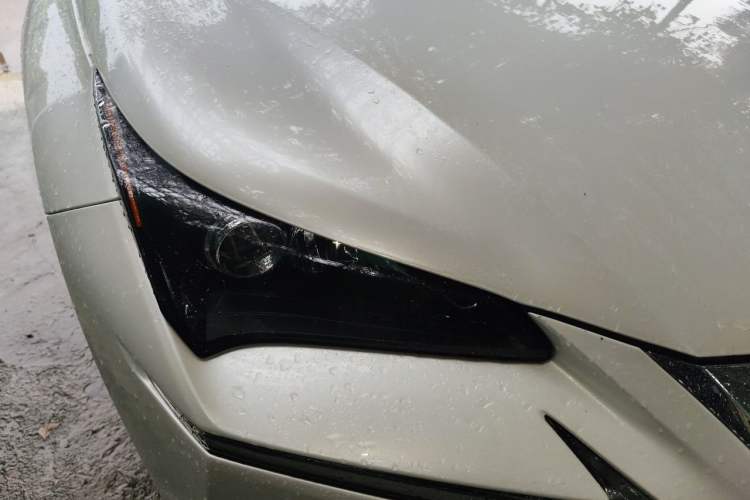 Used Lexus NX 2015 200 Front-Wheel Drive X-Trail SE Edition Right Front Headlight