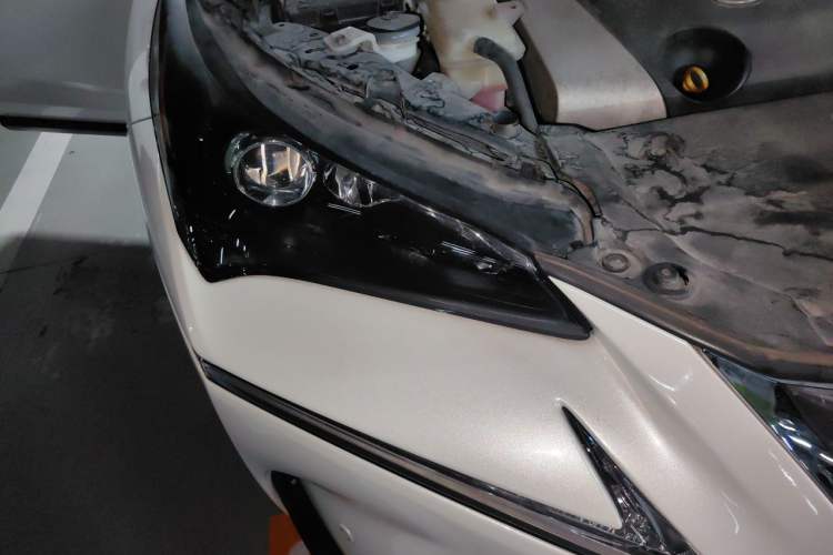 Used Lexus NX 2015 200 Front-Wheel Drive X-Trail SE Edition Right Front Headlight