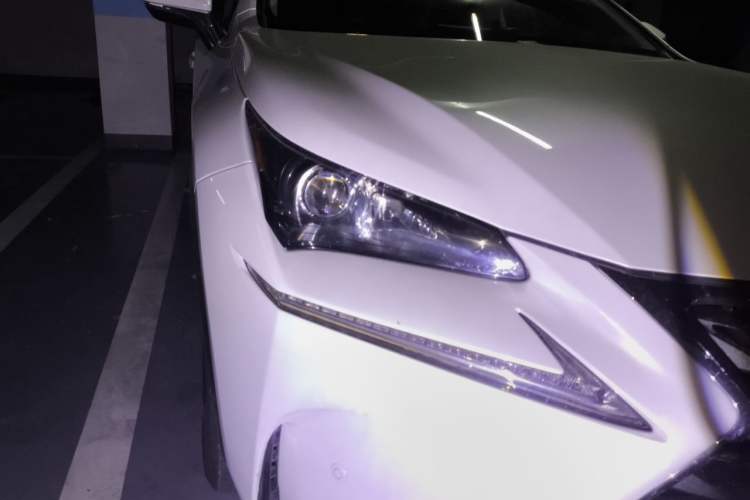 Used Lexus NX 2015 200 All-Wheel Drive Fēngshàng Edition Right Front Headlight