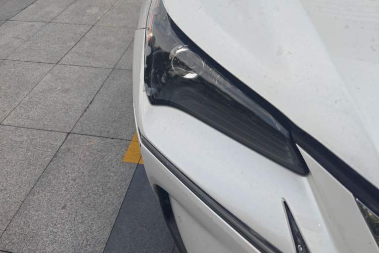 Used Lexus NX 2015 200T All-Wheel-Drive Fēngshàng Edition Right Front Headlight