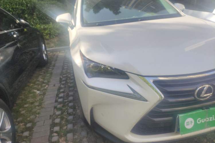Used Lexus NX 2015 200 Front-Wheel Drive X-Trail SE Edition Right Front Headlight