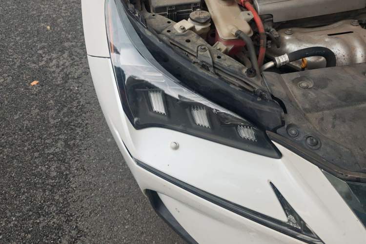 Used Lexus NX 2015 300h All-Wheel-Drive Fēngzhì Edition Right Front Headlight