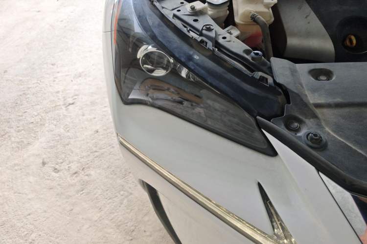 Used Lexus NX 2015 200 Front-Wheel Drive X-Trail SE Edition Right Front Headlight