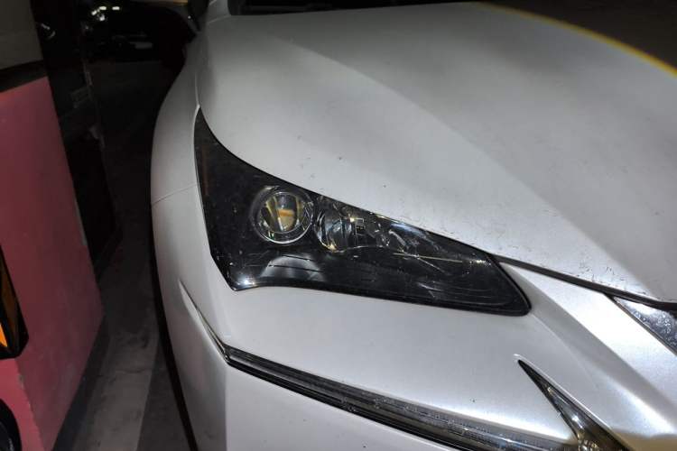 Used Lexus NX 2015 200T All-Wheel-Drive Fēngshàng Edition Right Front Headlight