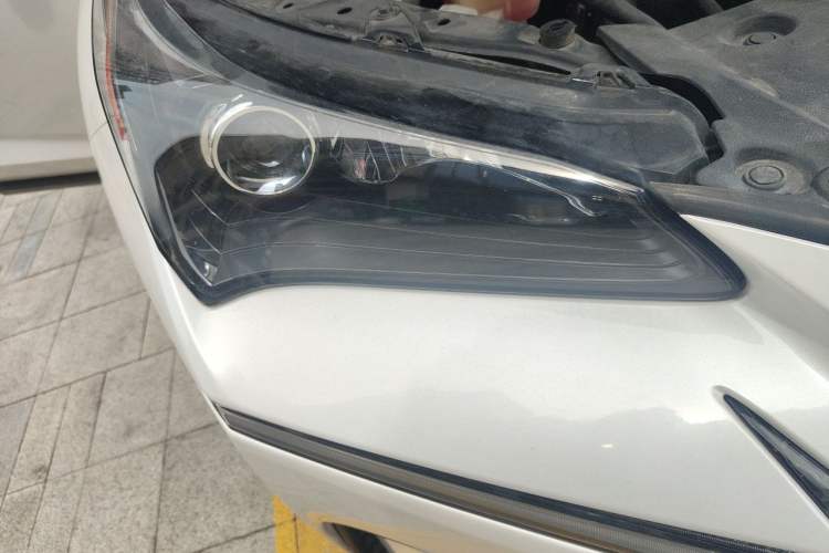 Used Lexus NX 2015 200T All-Wheel-Drive Fēngshàng Edition Right Front Headlight