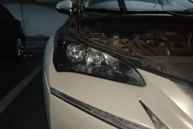 Used Lexus NX 2015 200T All-Wheel-Drive Fēngshàng Edition Right Front Headlight