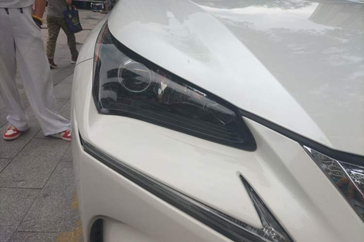 Used Lexus NX 2015 200 All-Wheel Drive Fēngshàng Edition Right Front Headlight