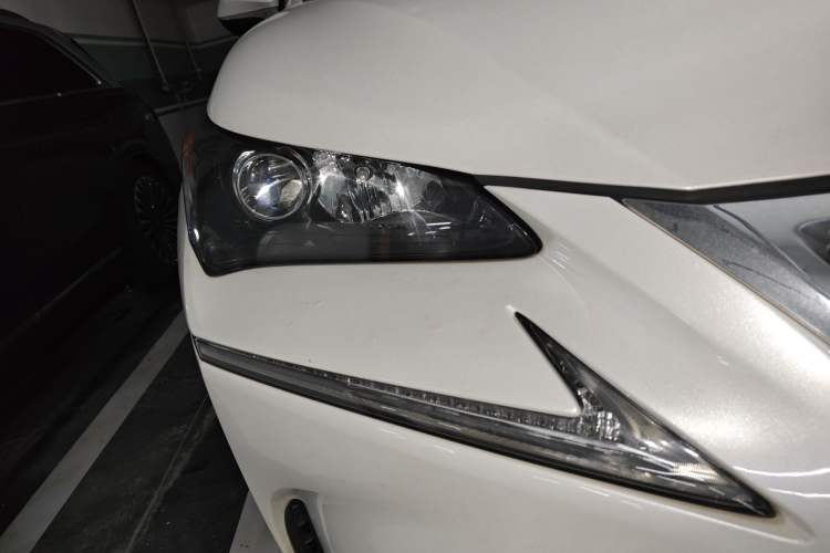 Used Lexus NX 2015 200T All-Wheel-Drive Fēngshàng Edition Right Front Headlight
