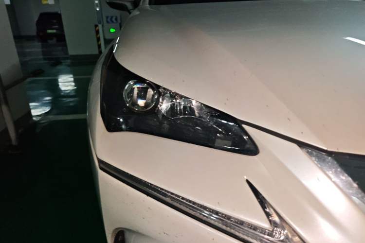 Used Lexus NX 2015 200T All-Wheel-Drive Fēngshàng Edition Right Front Headlight