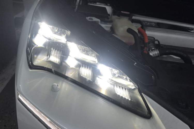 Used Lexus NX 2015 300h All-Wheel-Drive Fēngzhì Edition Right Front Headlight