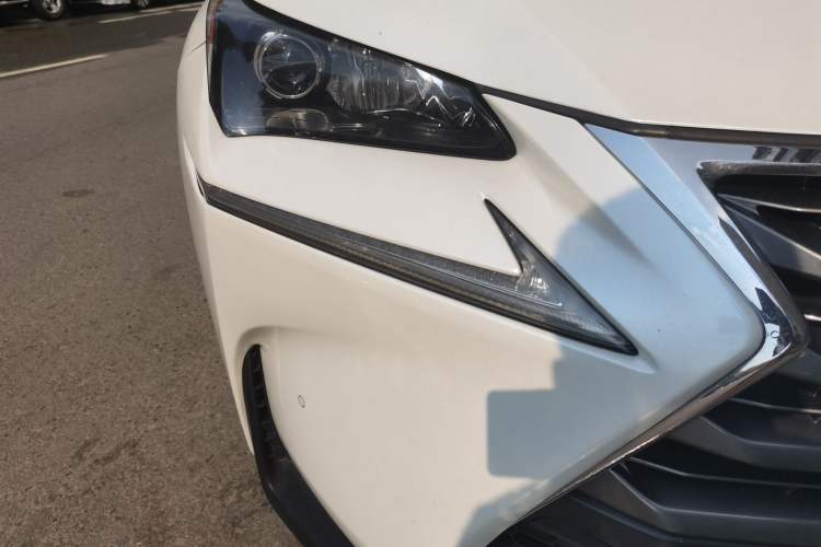 Used Lexus NX 2015 200T All-Wheel-Drive Fēngshàng Edition Right Front Headlight