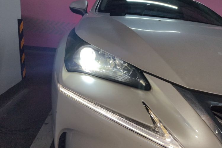 Used Lexus NX 2015 200T All-Wheel-Drive Fēngshàng Edition Right Front Headlight