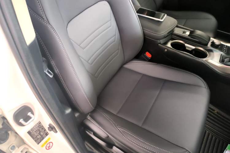 Used Lexus NX 2015 200 Front-Wheel Drive X-Trail SE Edition Right Front Seat