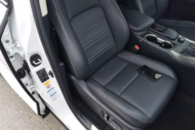 Used Lexus NX 2015 200 All-Wheel Drive Fēngshàng Edition Right Front Seat