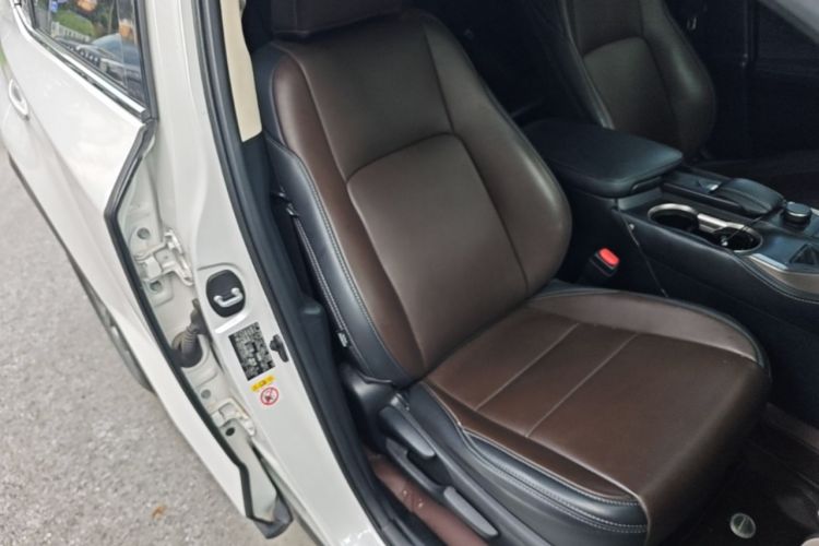 Used Lexus NX 2015 200 Front-Wheel Drive X-Trail SE Edition Right Front Seat