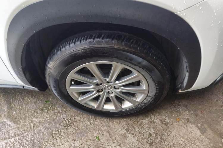 Used Lexus NX 2015 200 Front-Wheel Drive X-Trail SE Edition Right Front Wheel Hub