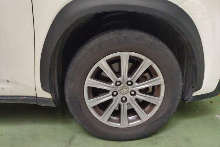Used Lexus NX 2015 200 All-Wheel Drive Fēngshàng Edition Right Front Wheel Hub