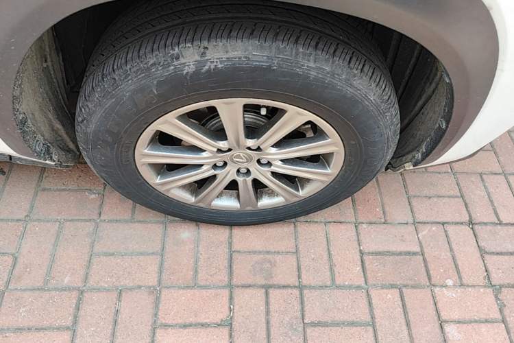 Used Lexus NX 2015 200 Front-Wheel Drive X-Trail SE Edition Right Front Wheel Hub