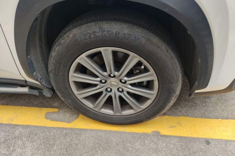 Used Lexus NX 2015 200 Front-Wheel Drive X-Trail SE Edition Right Front Wheel Hub