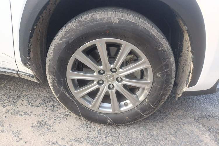 Used Lexus NX 2015 200 Front-Wheel Drive X-Trail SE Edition Right Front Wheel Hub
