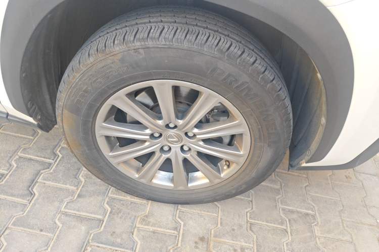 Used Lexus NX 2015 200 Front-Wheel Drive X-Trail SE Edition Right Front Wheel Hub