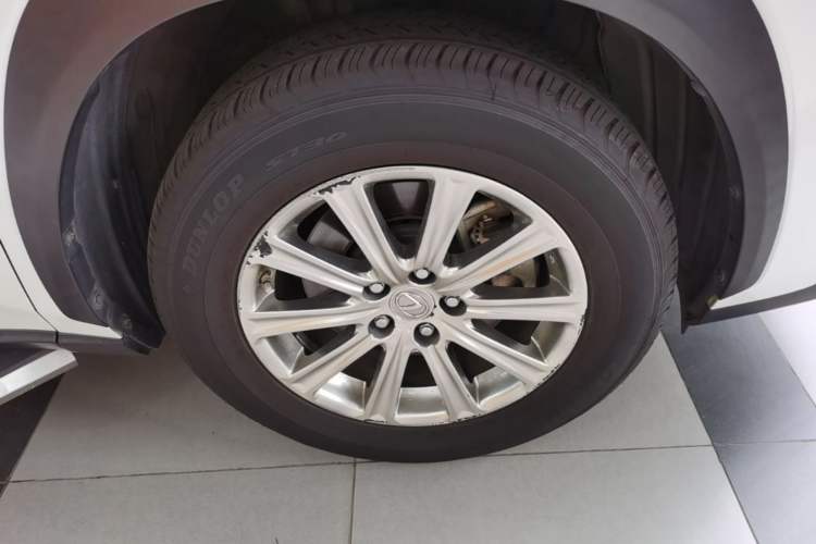 Used Lexus NX 2015 300h Front-Drive Fēngshàng Edition Right Front Wheel Hub