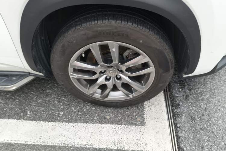 Used Lexus NX 2015 300h All-Wheel-Drive Fēngzhì Edition Right Front Wheel Hub
