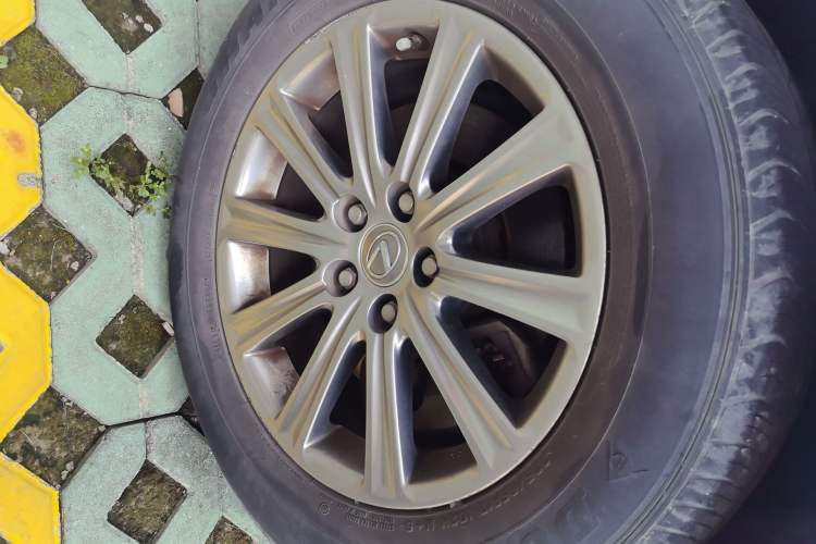 Used Lexus NX 2015 200 All-Wheel Drive Fēngshàng Edition Right Front Wheel Hub