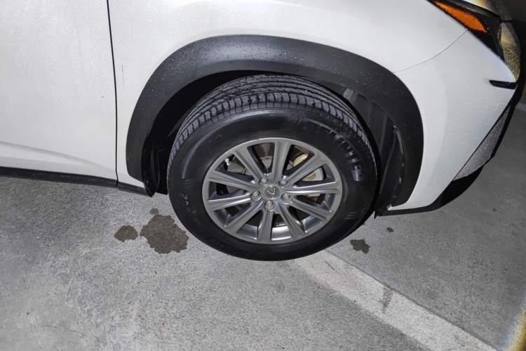 Used Lexus NX 2015 300h Front-Drive Fēngshàng Edition Right Front Wheel Hub