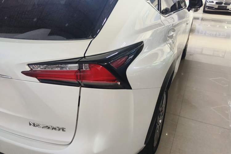 Used Lexus NX 2015 200T All-Wheel-Drive Fēngshàng Edition Right Rear Taillight