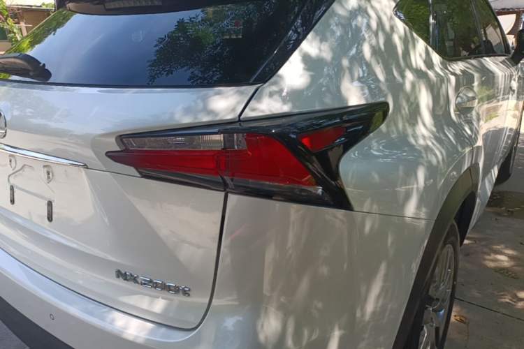 Used Lexus NX 2015 200T All-Wheel-Drive Fēngshàng Edition Right Rear Taillight