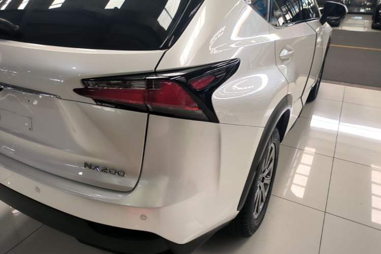 Used Lexus NX 2015 200 Front-Wheel Drive X-Trail SE Edition Right Rear Taillight