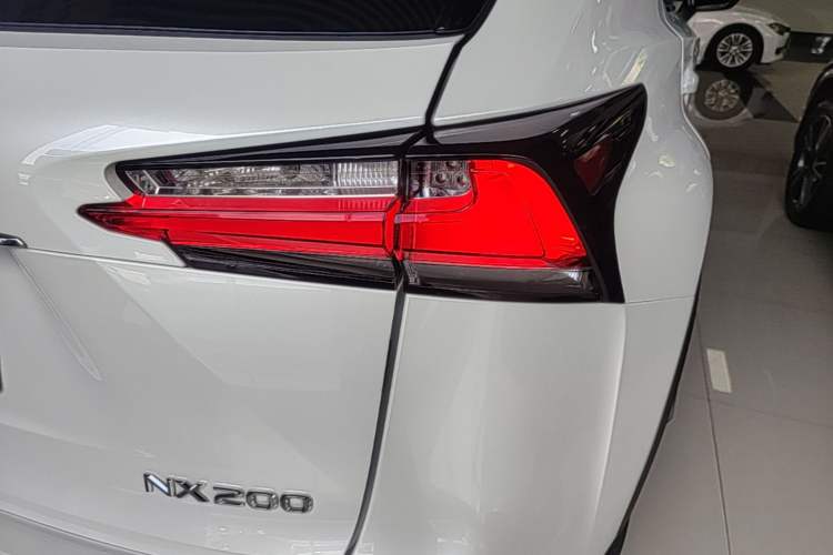 Used Lexus NX 2015 200 Front-Wheel Drive X-Trail SE Edition Right Rear Taillight