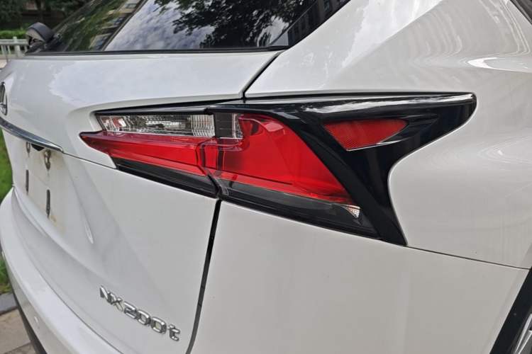 Used Lexus NX 2015 200 Front-Wheel Drive X-Trail SE Edition Right Rear Taillight