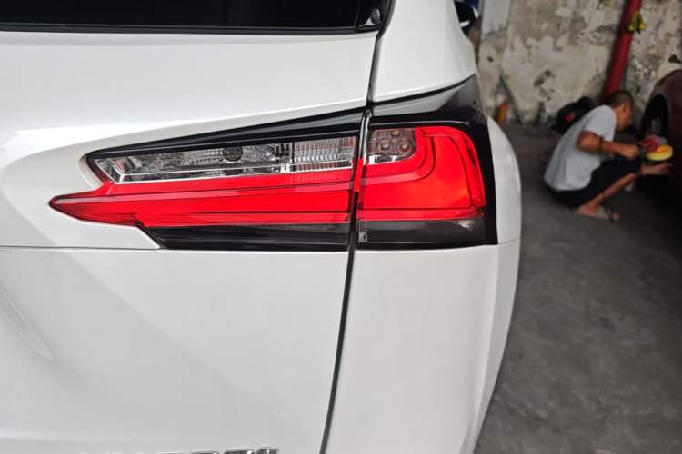 Used Lexus NX 2015 200T All-Wheel-Drive Fēngshàng Edition Right Rear Taillight