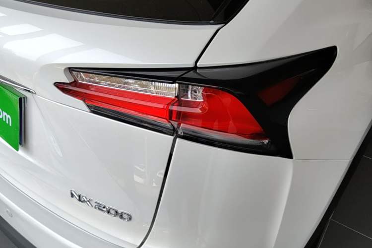 Used Lexus NX 2015 200 Front-Wheel Drive X-Trail SE Edition Right Rear Taillight